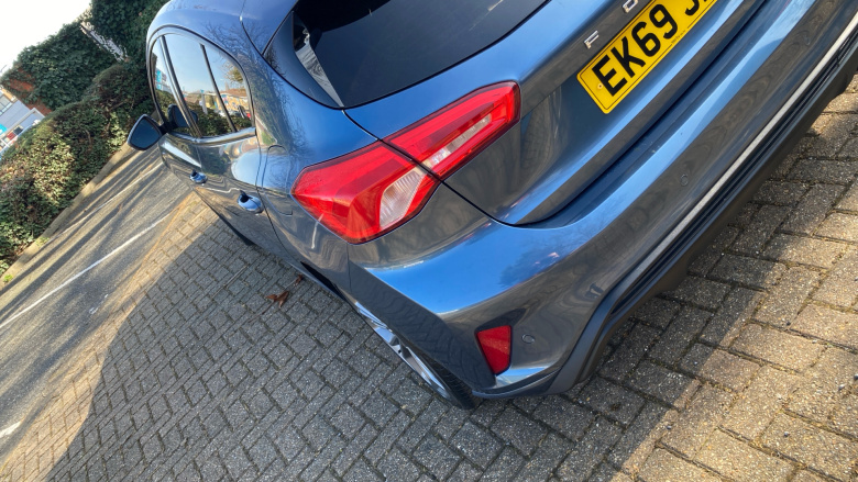 Ford Focus 1.0 EcoBoost 125 ST-Line X 5dr Auto Petrol Hatchback